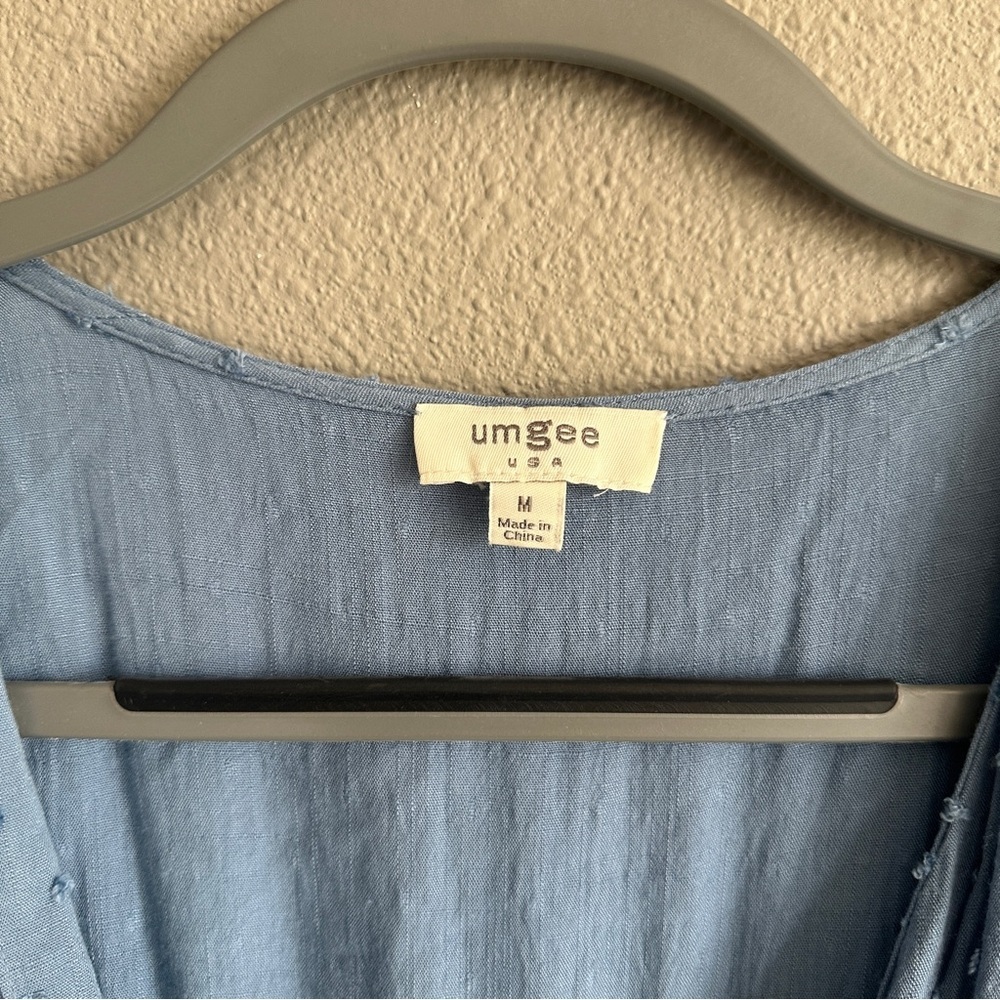 Umgee Blue Textured V Neck Romper Medium - Picture 2 of 14